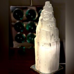 Australian Selenite Lamp‎